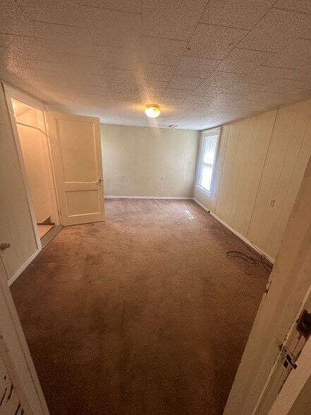 Building Photo - 810 Range St