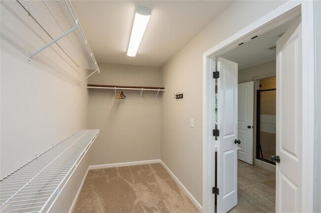 Building Photo - 2707 Silver Hill Terrace SE