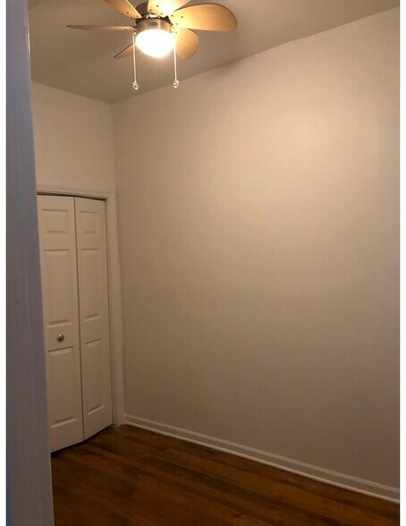 Building Photo - 1227 N Rockwell St