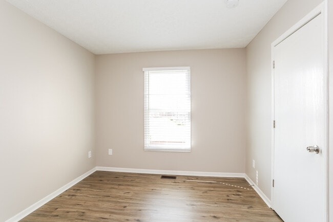 Building Photo - 203 Niatross Pl