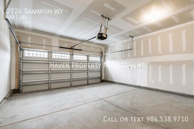 Building Photo - 2724 Sammish Way