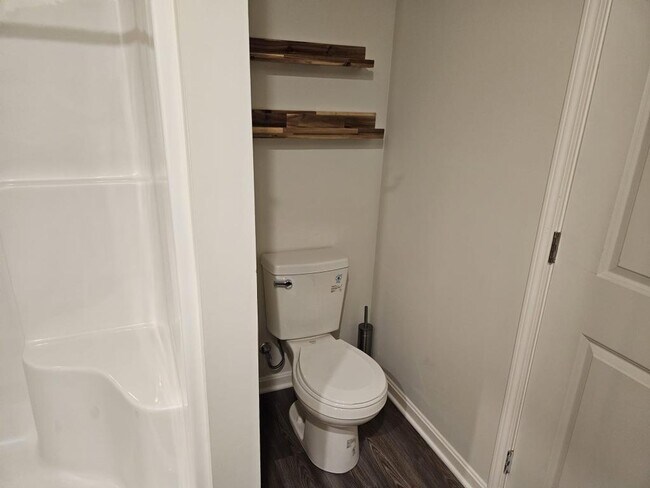 Building Photo - 312 High Peak Pl