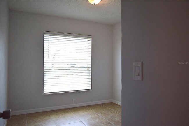 Building Photo - 1242 Mohrlake Dr