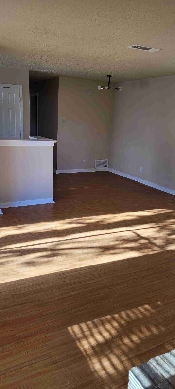 Building Photo - 2207 Wheeler Ave