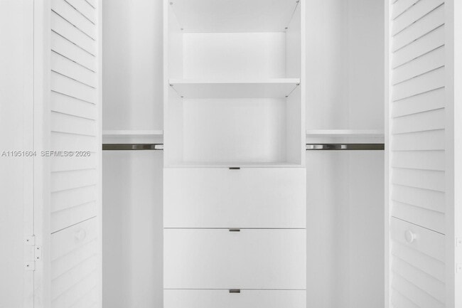 Building Photo - 2045 SW 125th Ct