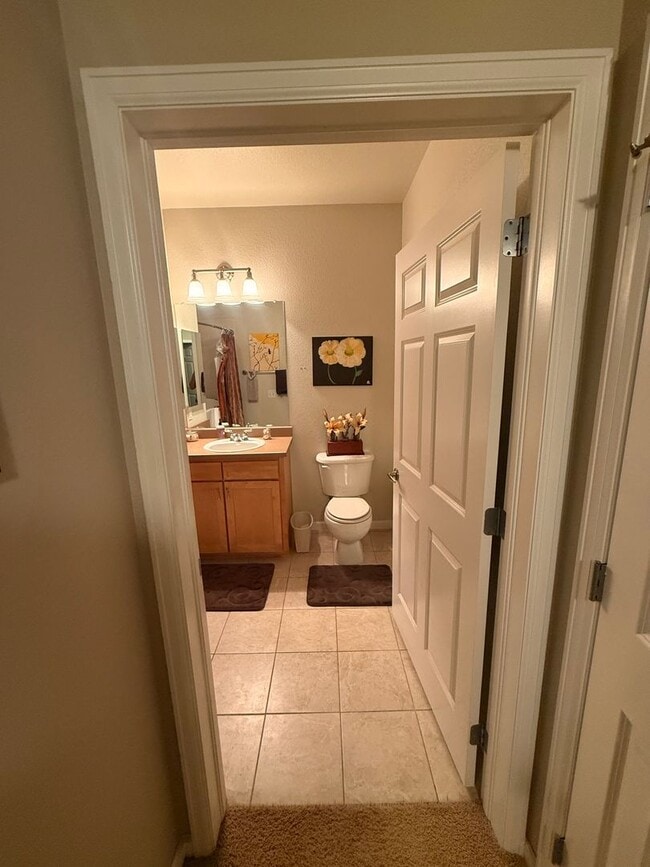 Building Photo - Beautifully Maintained 2BR Townhome in Prime Broomfield Location