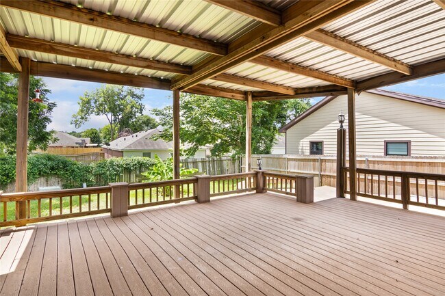 Building Photo - 12757 Lake Conroe Hills Dr