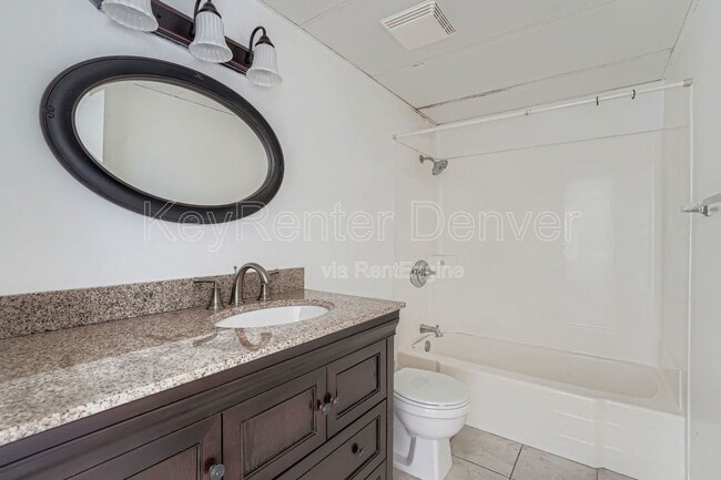 Building Photo - 2120 S Vaughn Way