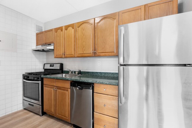Building Photo - 200 Bowery