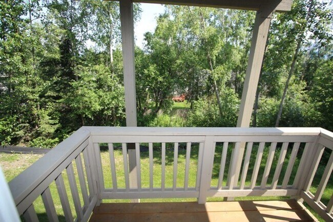 Building Photo - Modern and Spacious 4 Bedroom Condo in East Anchorage!
