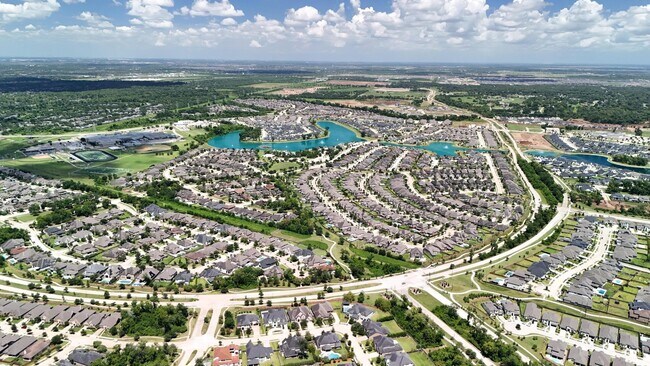 Building Photo - 1610 Rosedale Dr