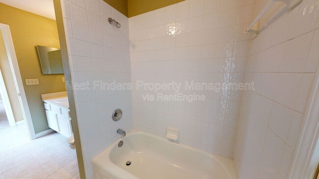 Building Photo - 11861 Lake Fern Dr