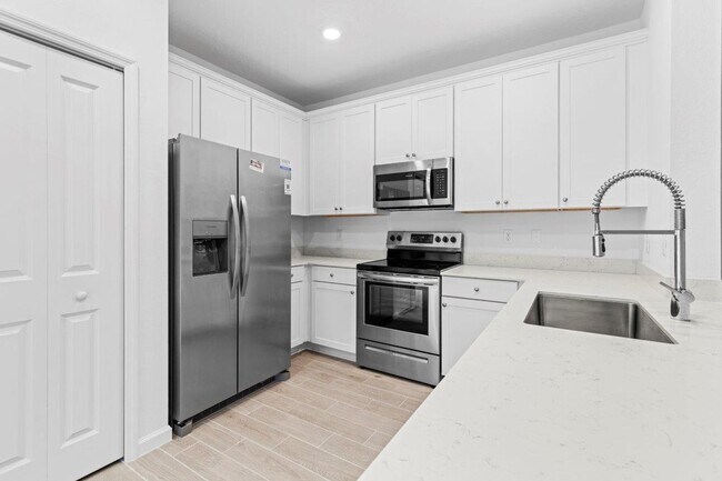 Building Photo - 698 NW 126th Terrace