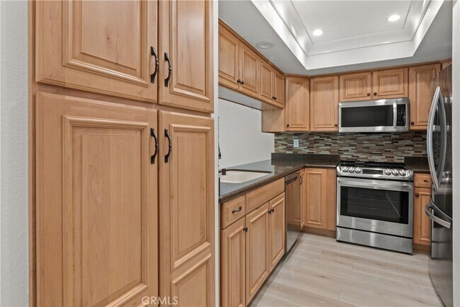 Building Photo - 22317 Vista Verde Dr