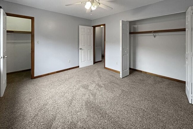 Building Photo - 2BD/1.5BA Unit at Pinecrest Apartments in ...