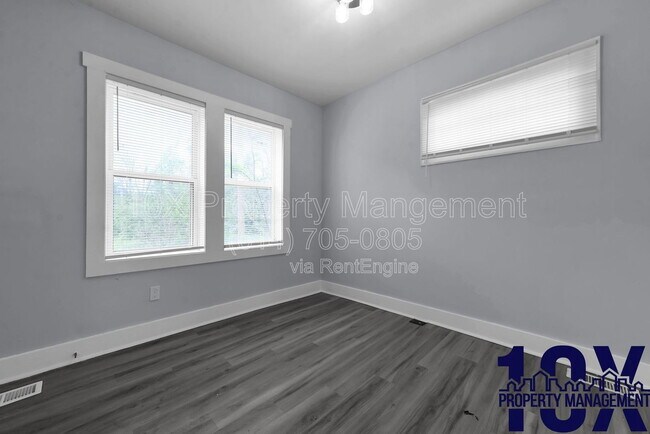 Building Photo - 1538 E Livingston Ave