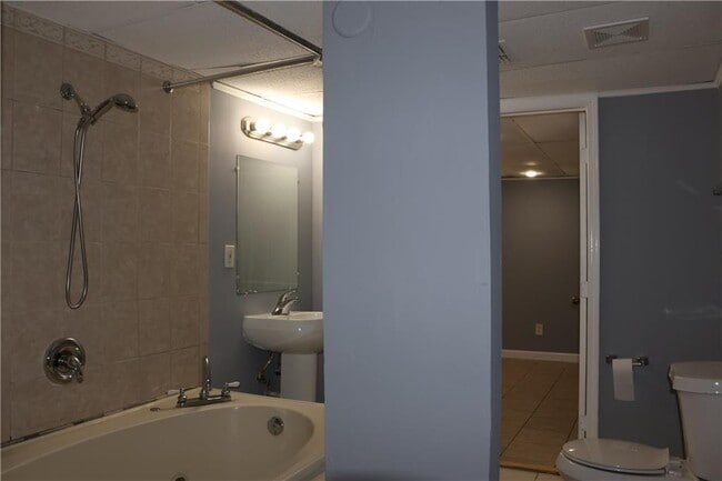 Building Photo - 2650 Old Spanish Trail