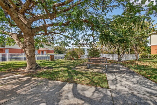 Building Photo - 59 SE Palermo