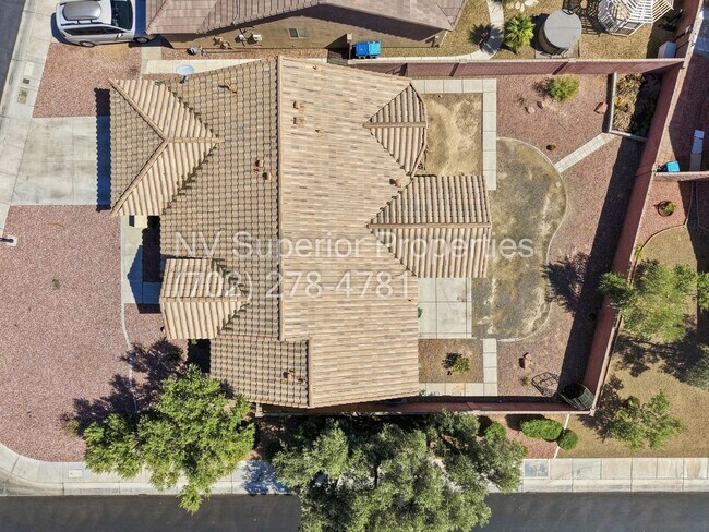 Building Photo - 3876 Waynesvill St