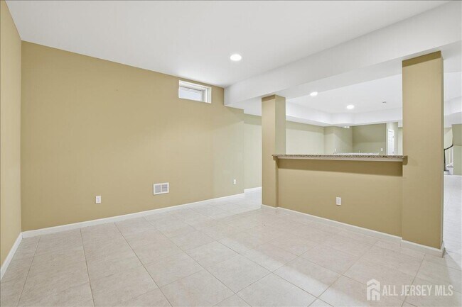 Building Photo - 86 Davinci Dr