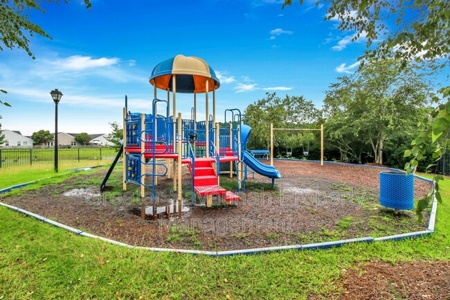 Building Photo - 70 Winter Lake Cir