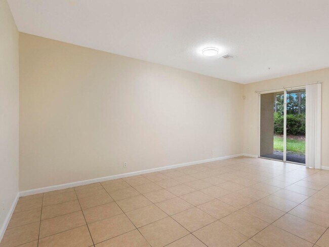 Building Photo - Coventry Townhomes