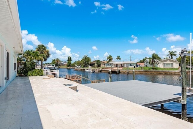 Building Photo - 4845 Shell Stream Blvd