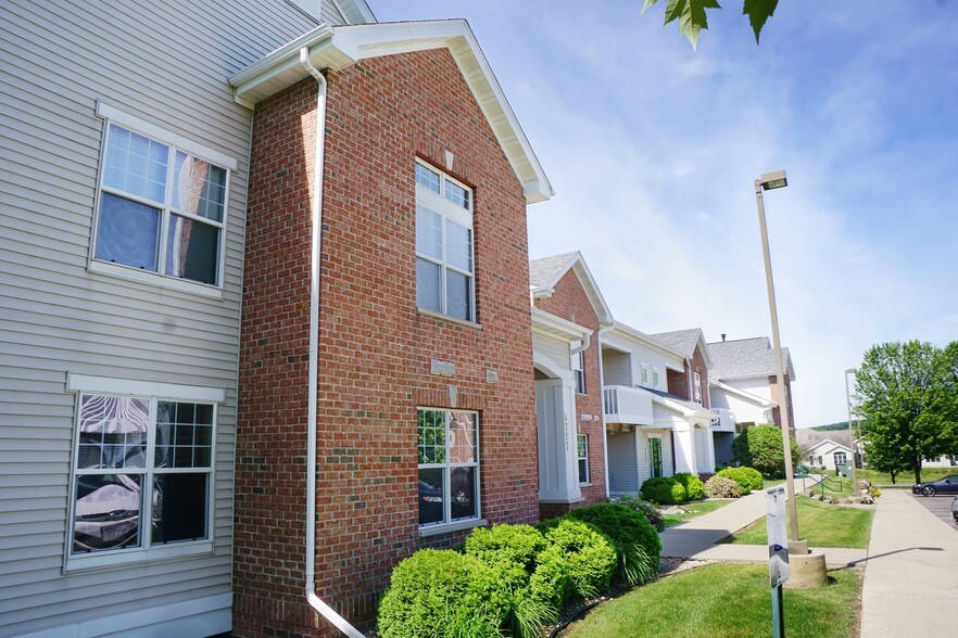 Building Photo - Shadow Creek Apartments