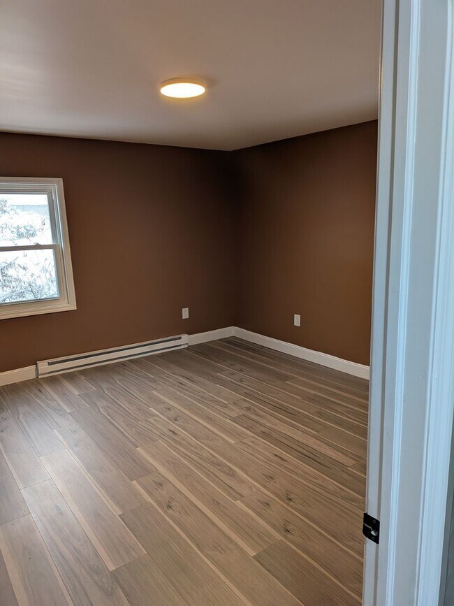 Building Photo - 1520-1524 Sanderson