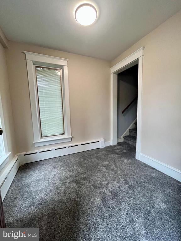 Building Photo - 1549 Brunswick Ave
