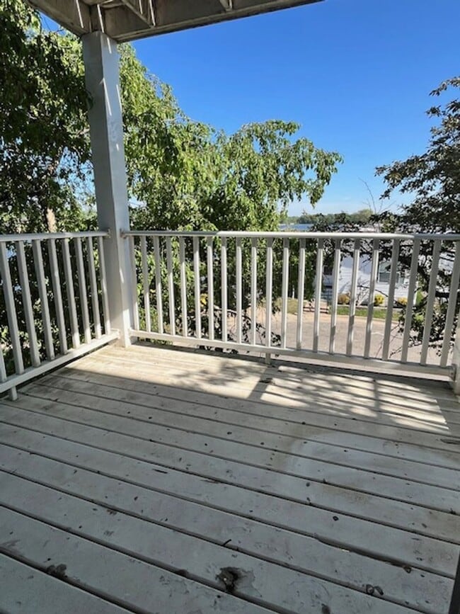 Interior Photo - River's Edge Apartments