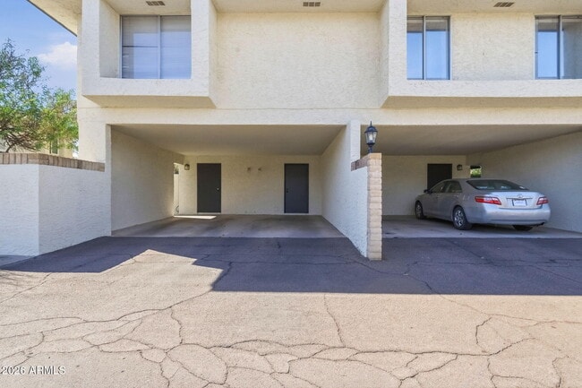 Building Photo - 780 E Eugie Ave