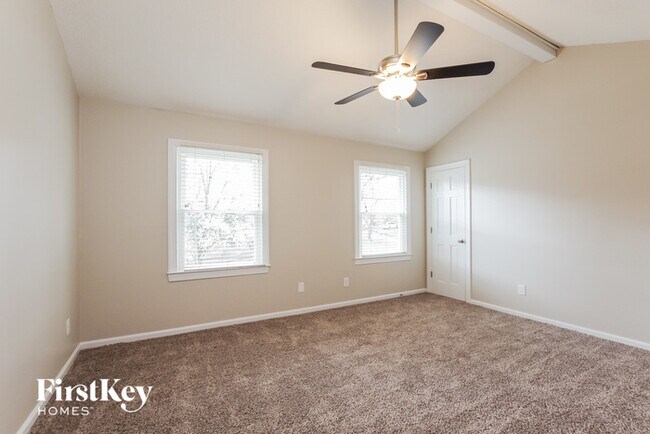 Building Photo - 2310 Fernridge Ln