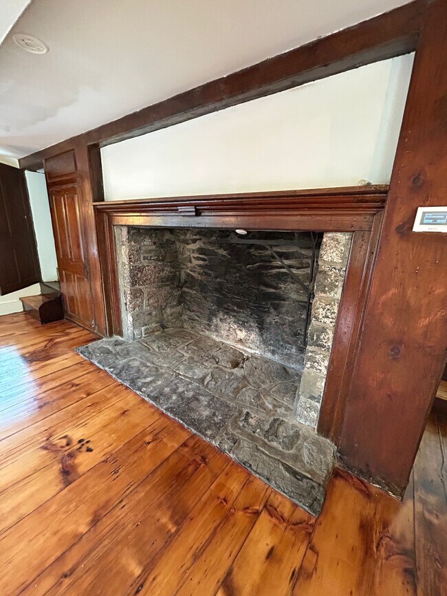 Building Photo - 369 Byram Kingwood Rd