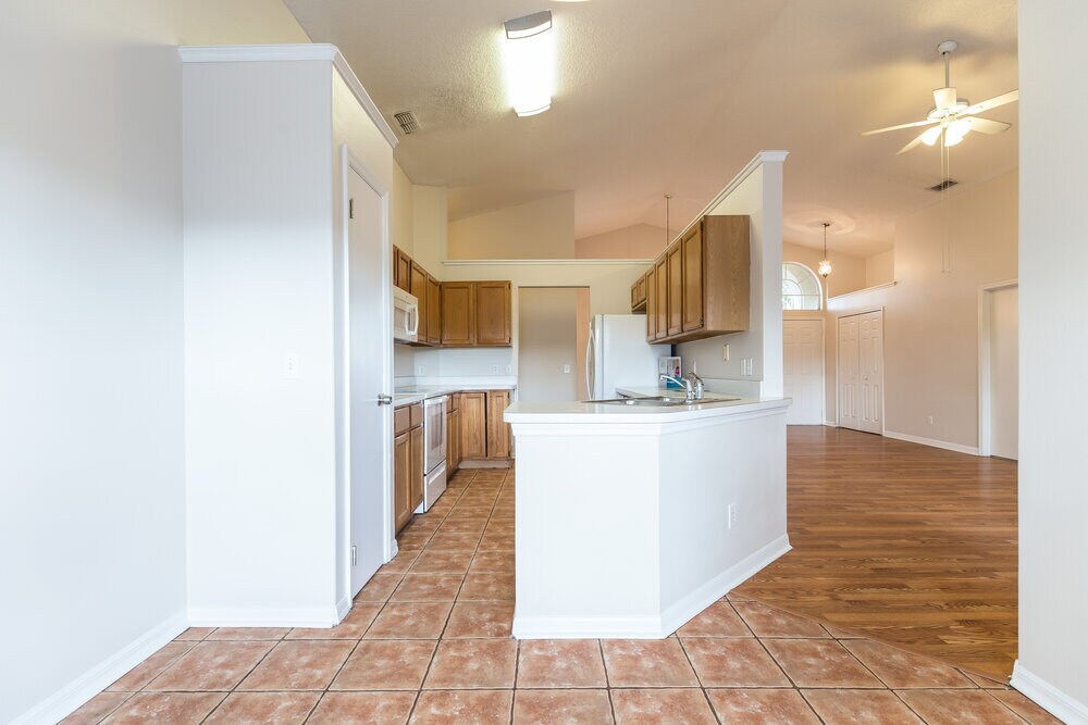 Building Photo - 502 Valencia Pl Cir