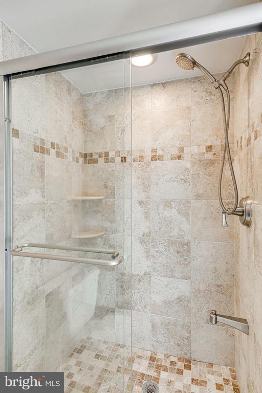 Building Photo - 2312 Wheystone Ct