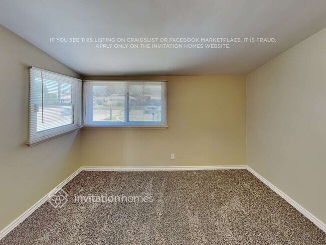 Building Photo - 10255 Newville Ave