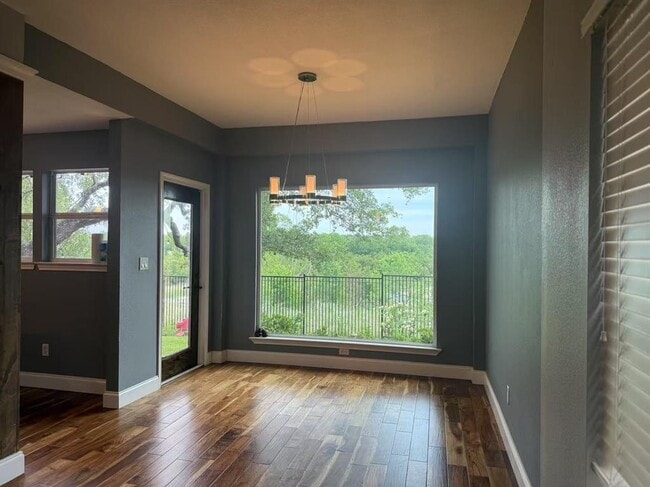 Building Photo - 10905 Dodge Cattle Dr