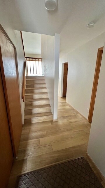 Entry - 640 Homestead Dr