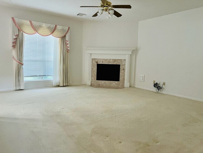 Building Photo - 16911 Ascot Meadow Dr