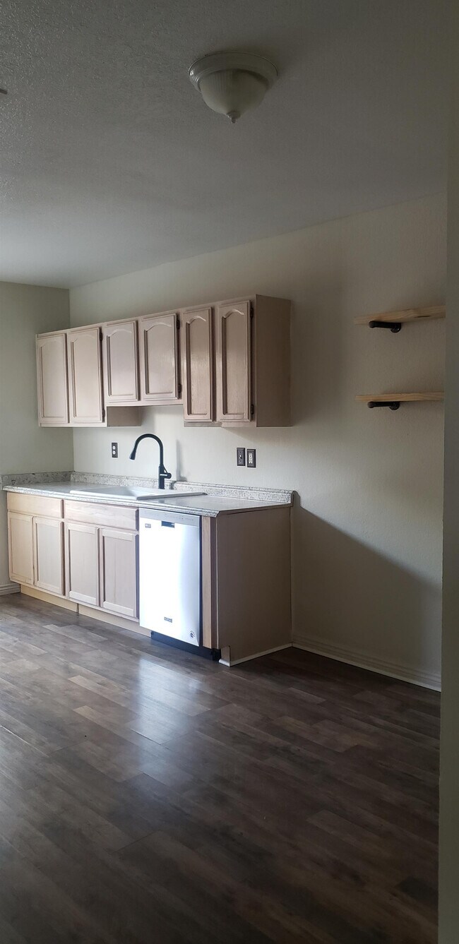Building Photo - 11526 Tony Ponce Dr