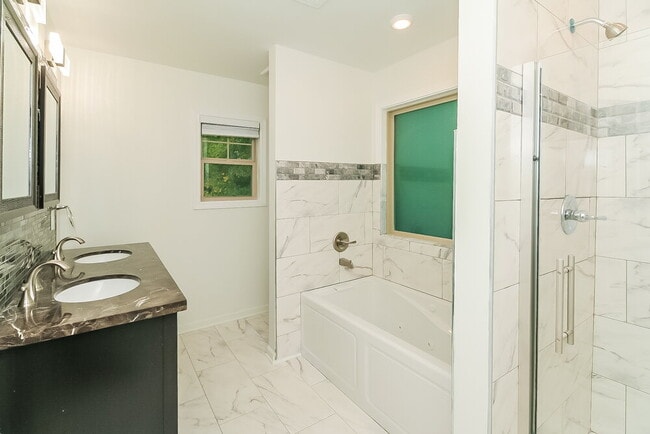 Building Photo - 287 Whaleys Lake Dr