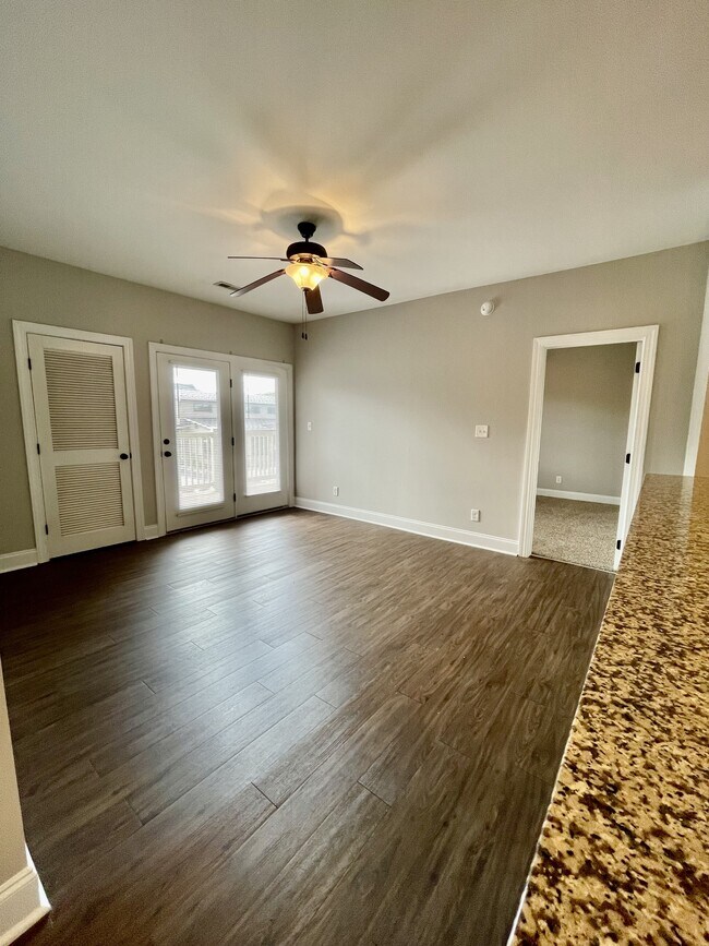 Building Photo - 100 Portico Street