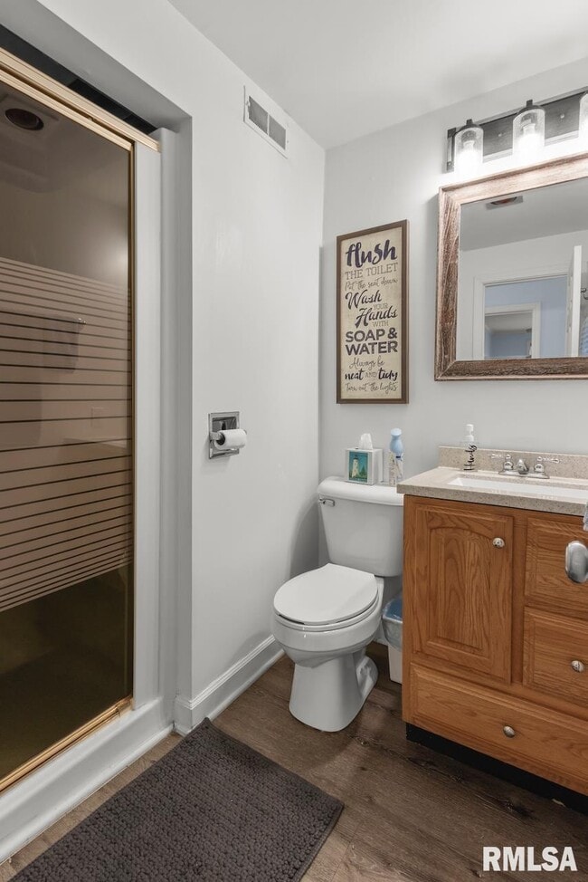 Building Photo - 15326 N River Beach Dr