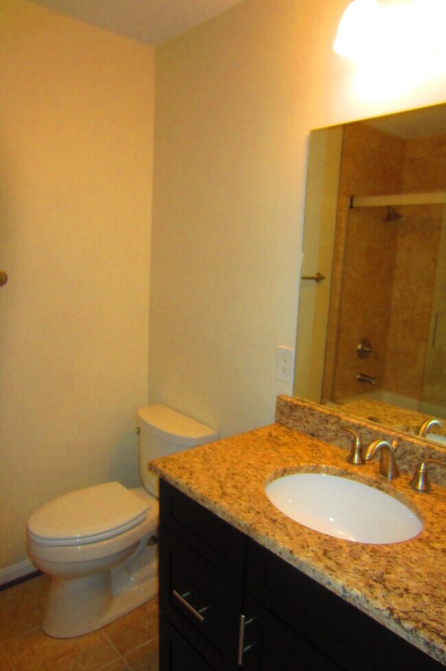 Building Photo - Fabulous Detached Home in Robinson HS Pyramid!!