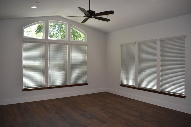Building Photo - Gorgeous brand-new home with solar, electr...
