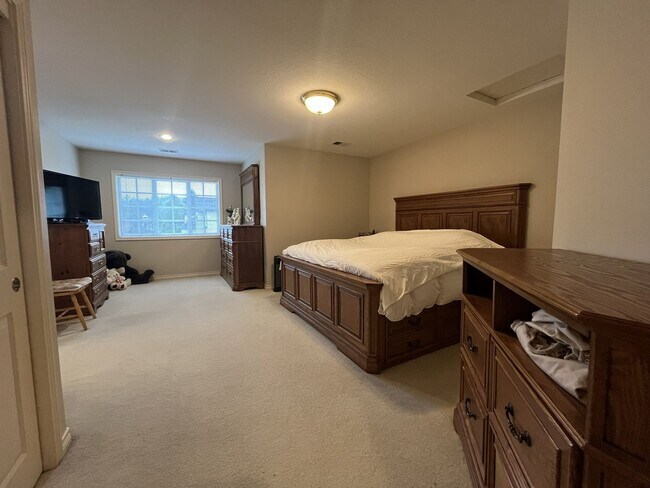 Building Photo - Executive-Style Northwest Heights Home with Forest Views and Refined Architectural Details