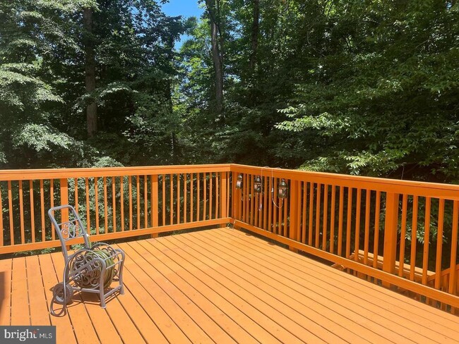 Building Photo - 6223 Rathlin Dr