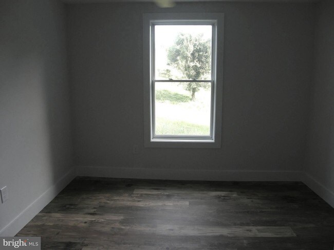 Building Photo - 72 Nutwell Rd