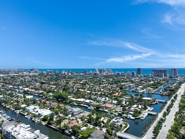 Building Photo - 1770 E Las Olas Blvd
